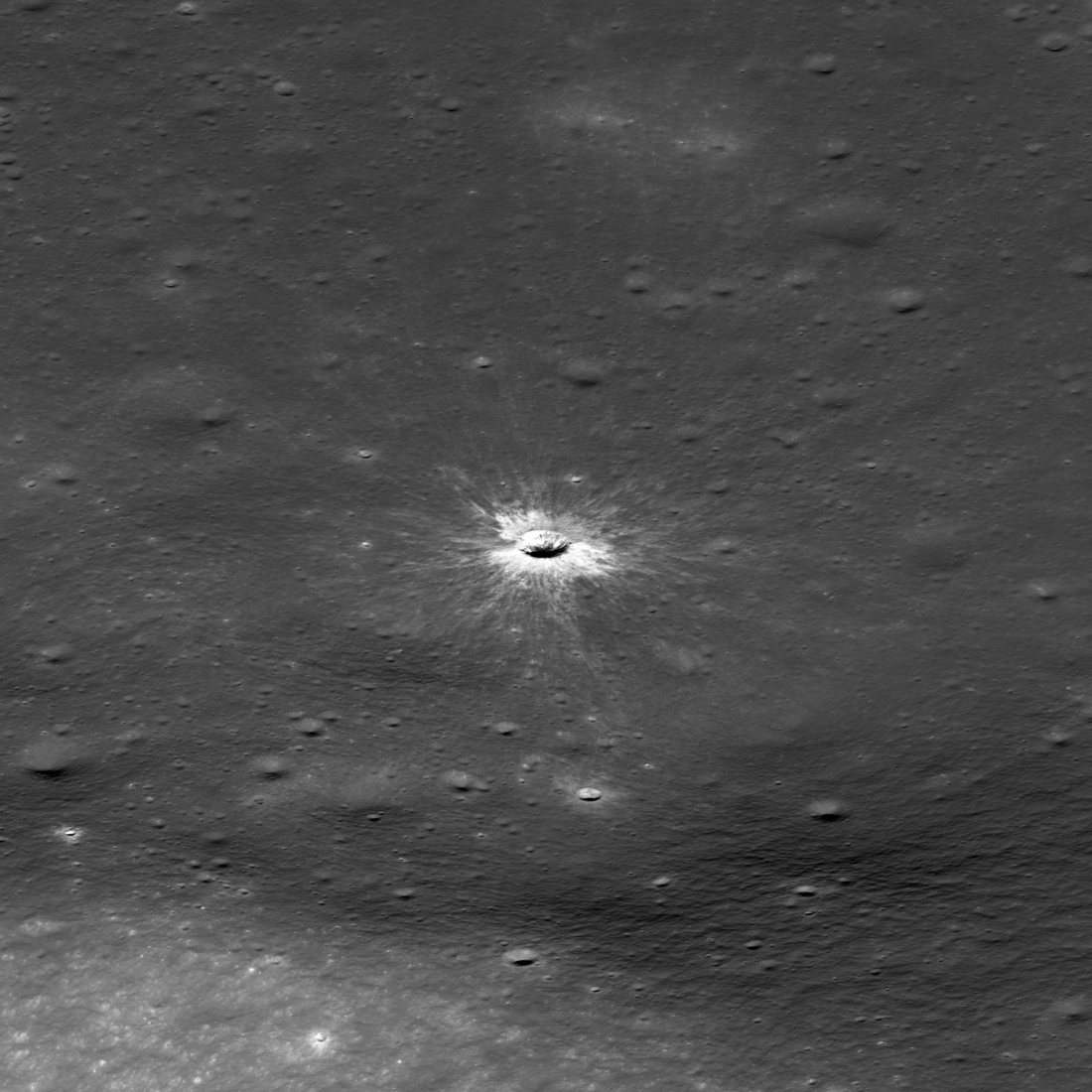 Oblique view of McGetchin crater